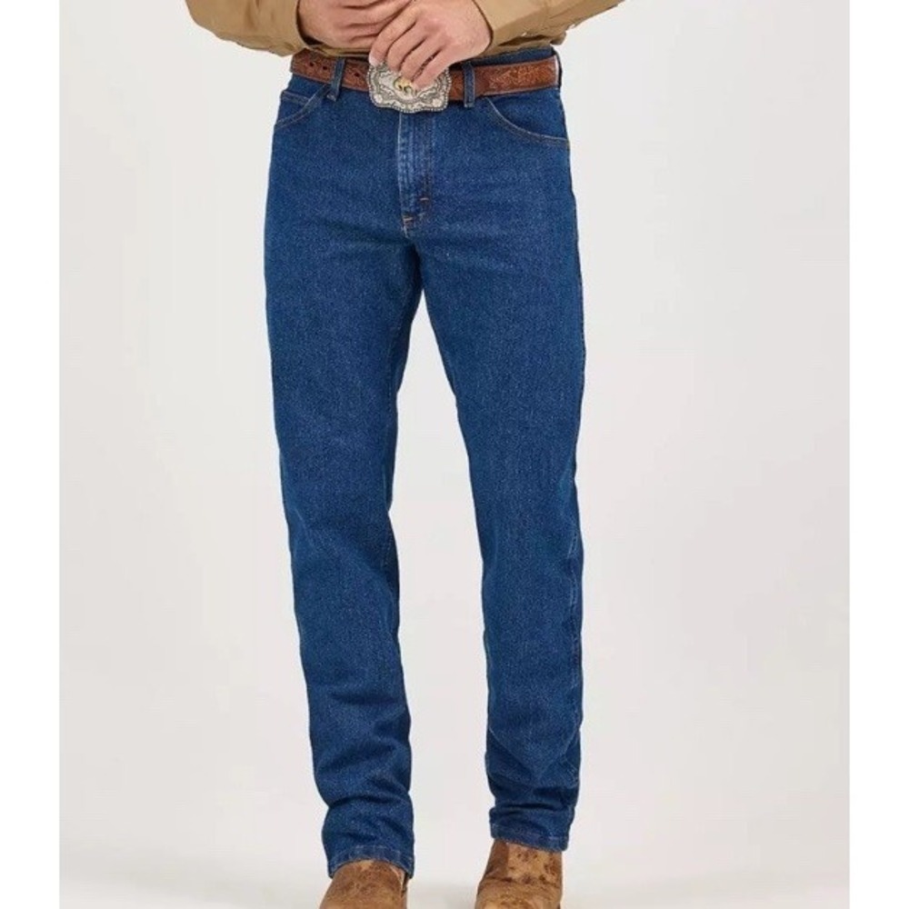 Wrangler Men's Advanced Comfort Cowboy Cut Regular Fit Jeans Over Boots 47MACMS